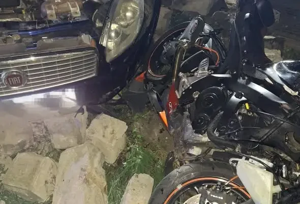 Wypadek motocyklisty z autem w Mszanie – interweniowały służby ratunkowe
