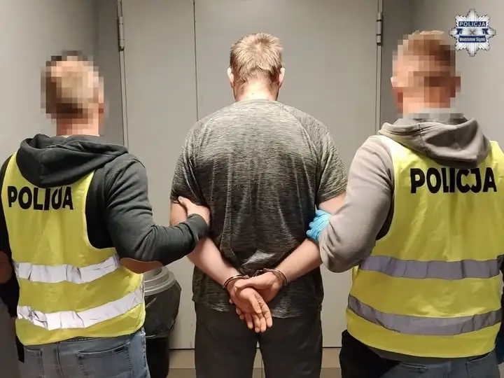 Czujność matki udaremniła spotkanie 13-latki z dorosłym mężczyzną