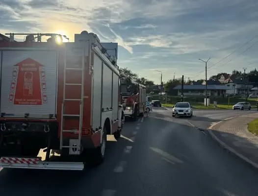Kolizja trzech pojazdów w Marklowicach – interwencja służb