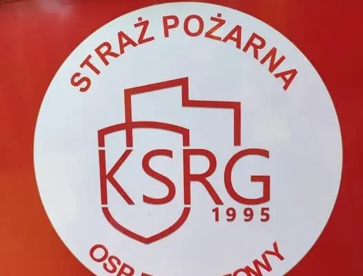 Kolizja samochodu z autobusem w Rydułtowach – interweniowały służby