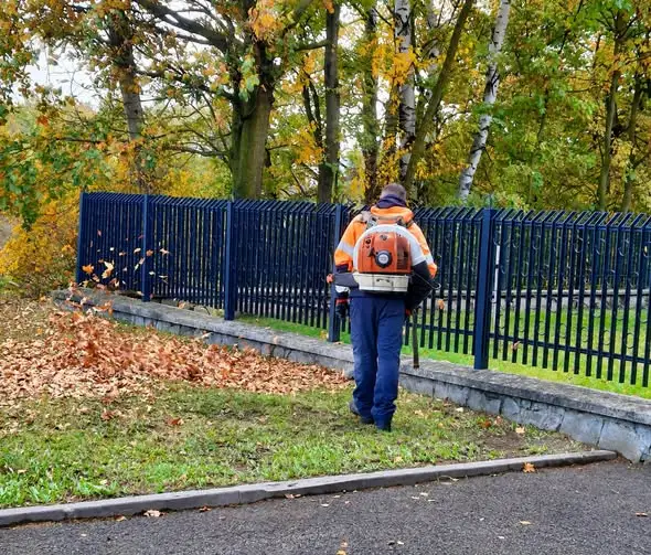 Wodzisław Śląski: służby komunalne przygotowują cmentarze wojenne przed 1 listopada