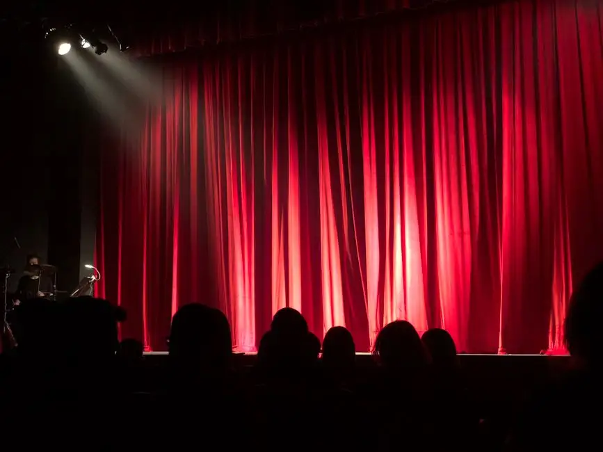 „Boże mój!” – spektakl Teatru Reset w MOK Radlin już 17 października